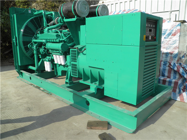 新宾出租发电机 发电机组厂家：柴油发电机组的控制屏的作用是什么？