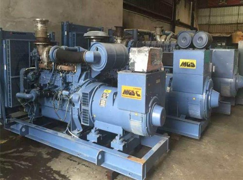 新宾发电机组带负载降电压是什么原因照成的？