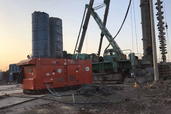 新宾如何检查发电机组燃油系统的密封性？