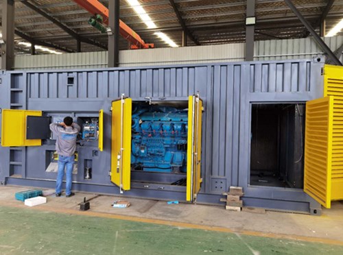 新宾除了调速系统和励磁系统，还有哪些系统能保护发电机组应对频率波动？